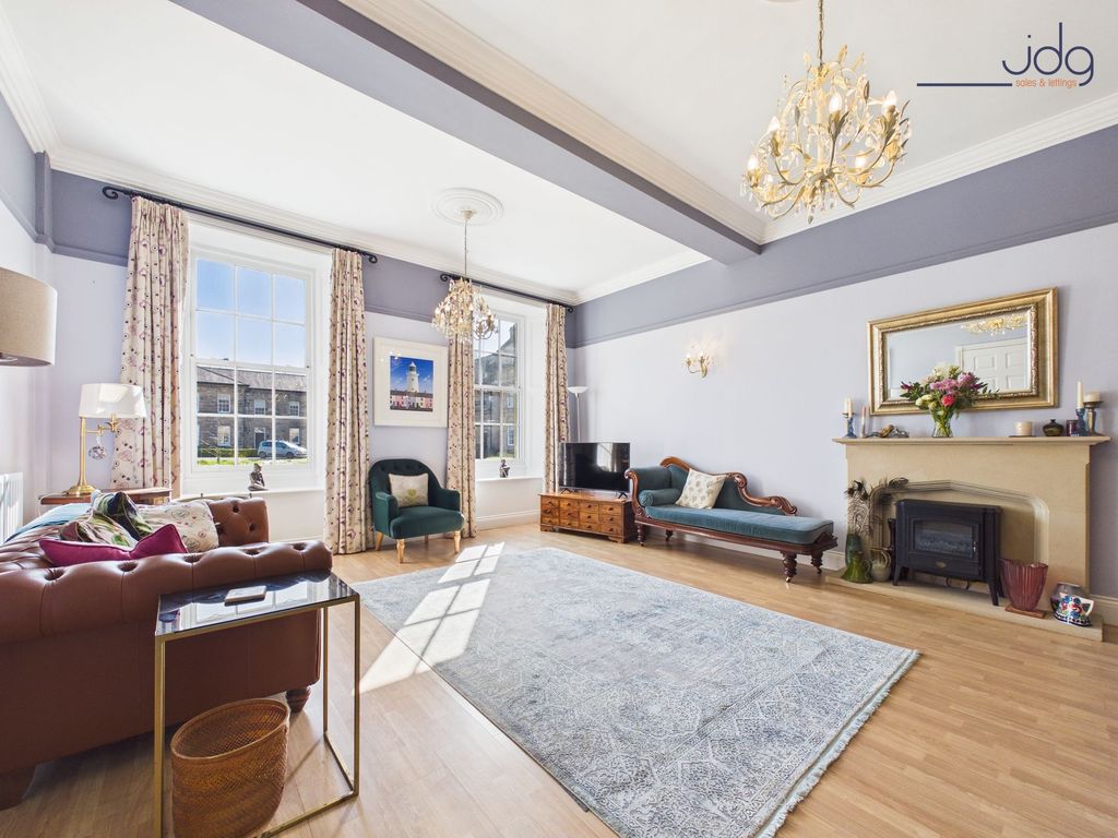 Property photo 2 of 16 Open Plan Living