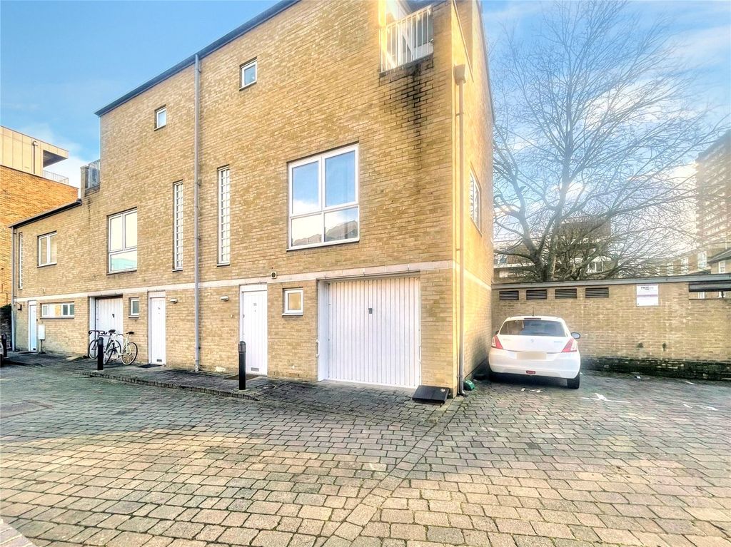 Property photo 1 of 17 Picture No. 05