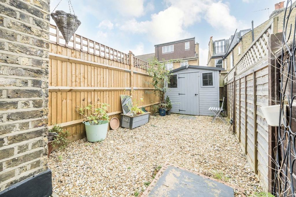 Property photo 3 of 7