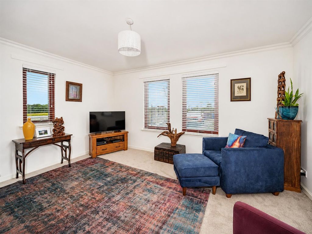 Property photo 3 of 17 3 Westcroft Cottages Carmylie-6.Jpg