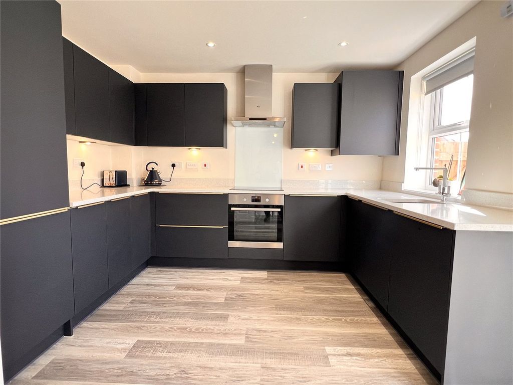 Property photo 3 of 11 Picture No. 07