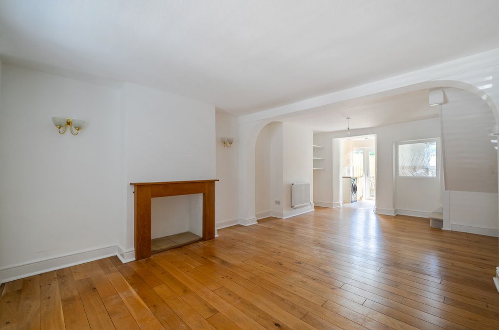 Property photo 2 of 15 1472346-13-6A26c4...