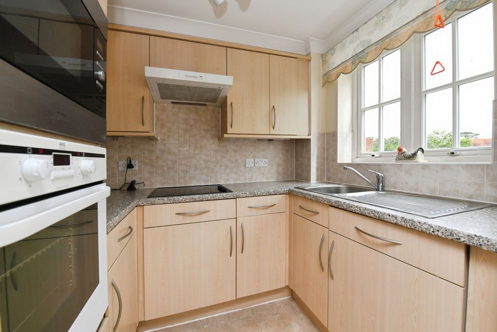 Property photo 2 of 13 Kitchen