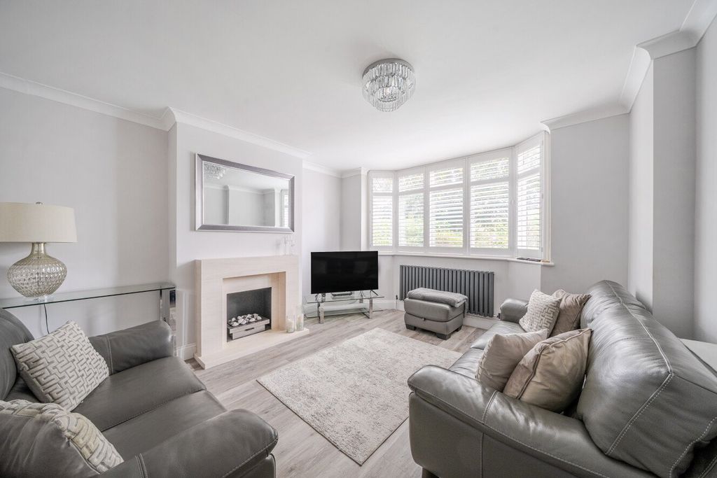 Property photo 2 of 22 Picture No. 01