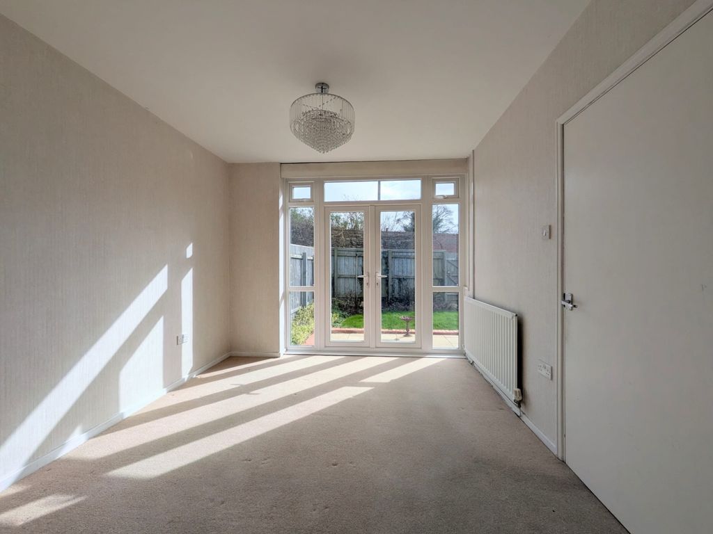 Property photo 3 of 12 02Ed75Bf-A783-4403-A154-4Ed64B42A98E