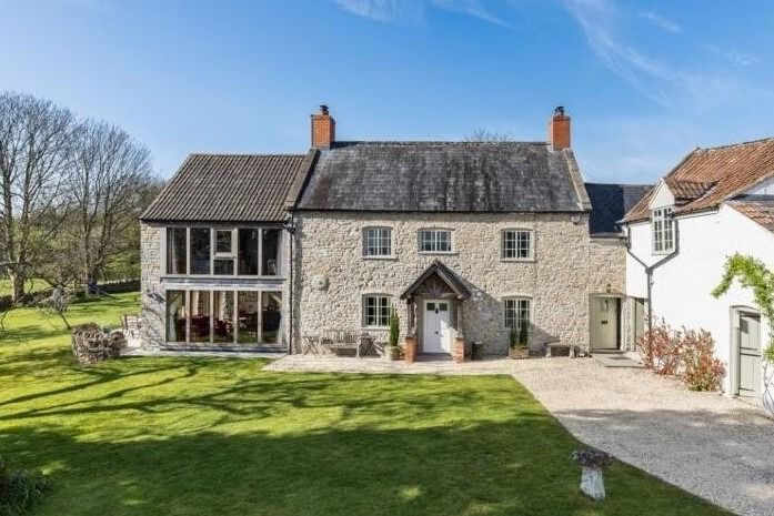 Property photo 1 of 31 4101443