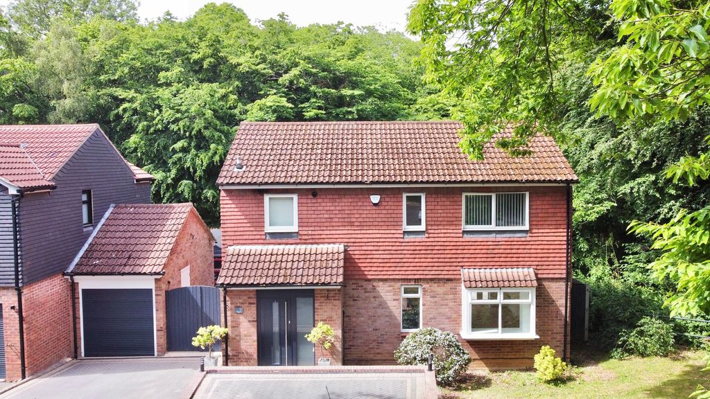 Property photo 1 of 39