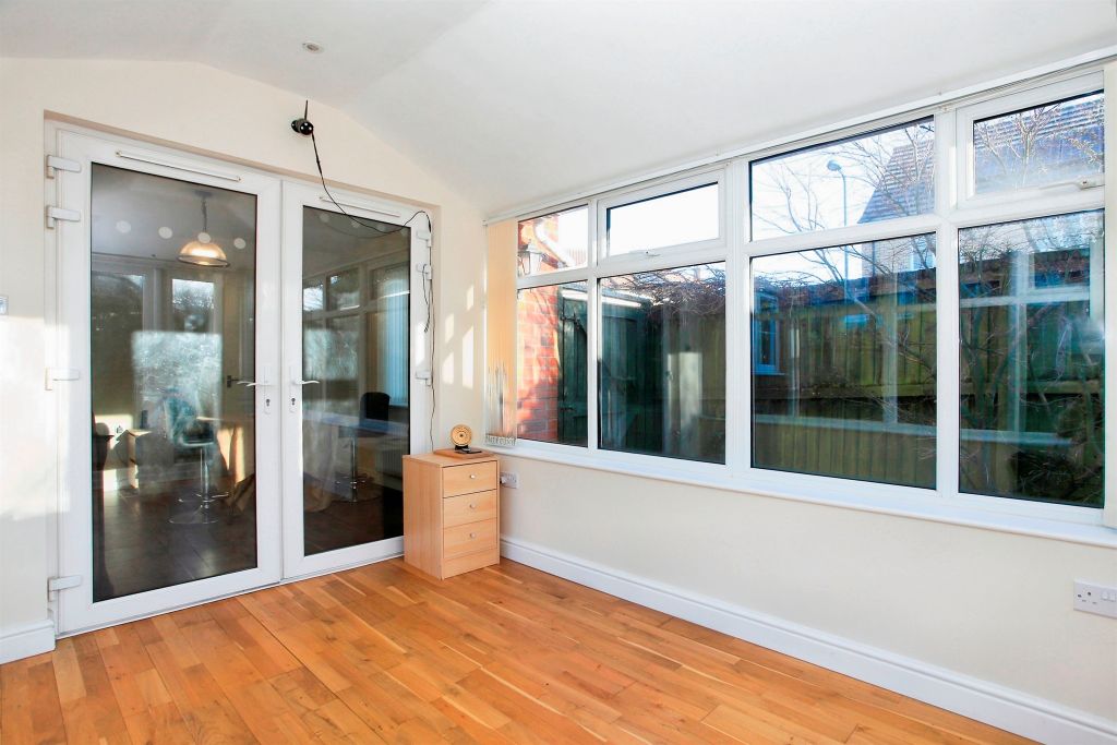 Property photo 2 of 17 Sun Room