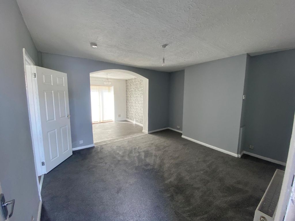 Property photo 1 of 6 4.Jpg