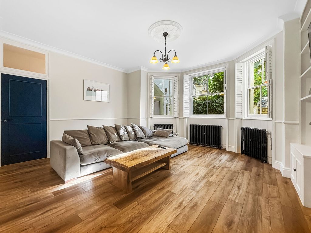 Property photo 3 of 16