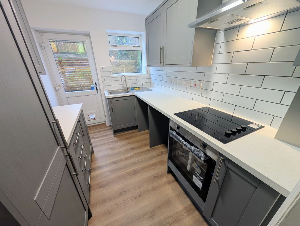 Property photo 1 of 7 Pxl_20251201_125815515~2