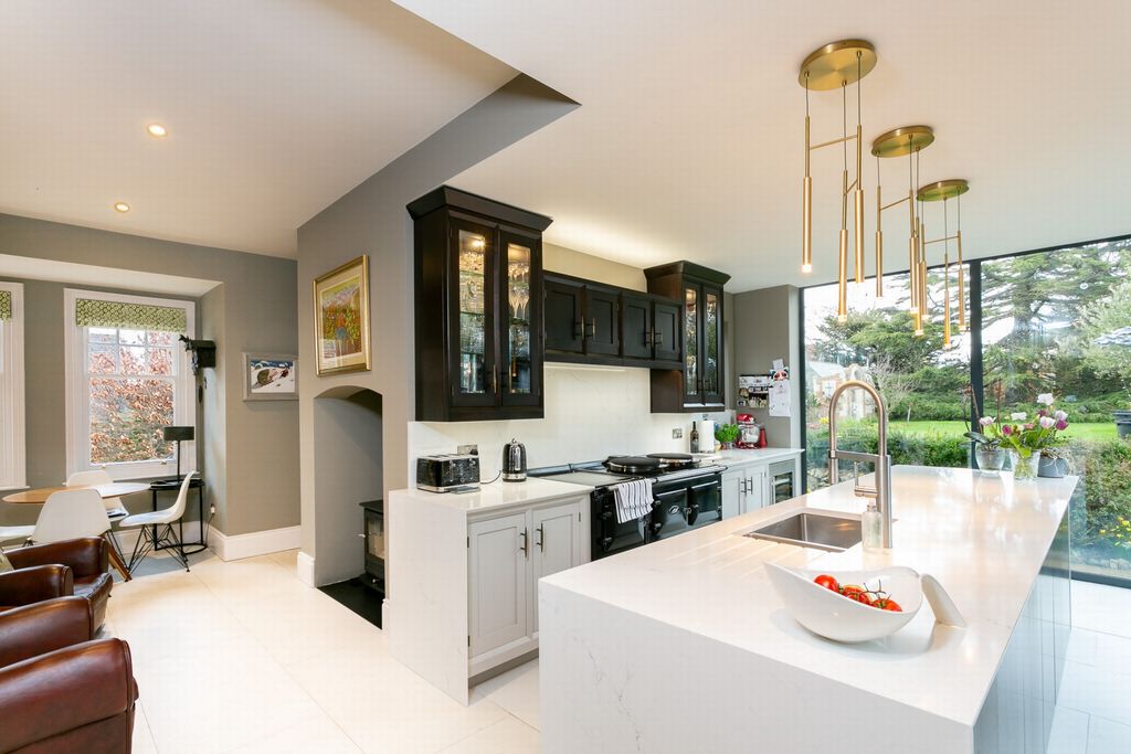 Property photo 3 of 46 Kitchen