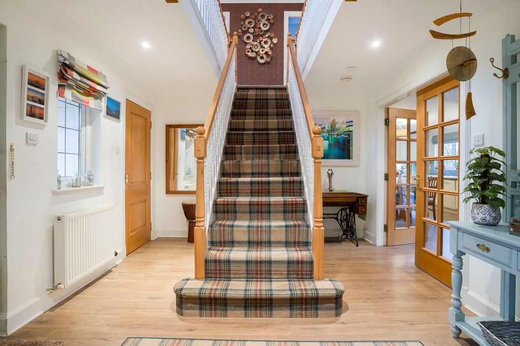 Property photo 2 of 28 Property Image 2