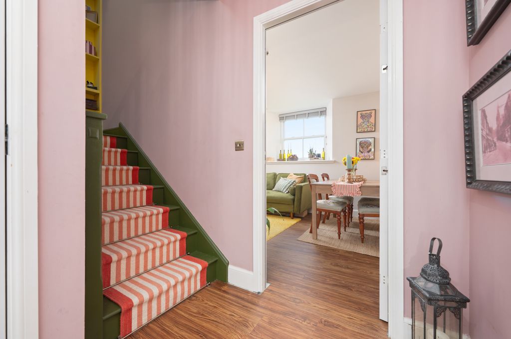 Property photo 3 of 25 Property Image 3