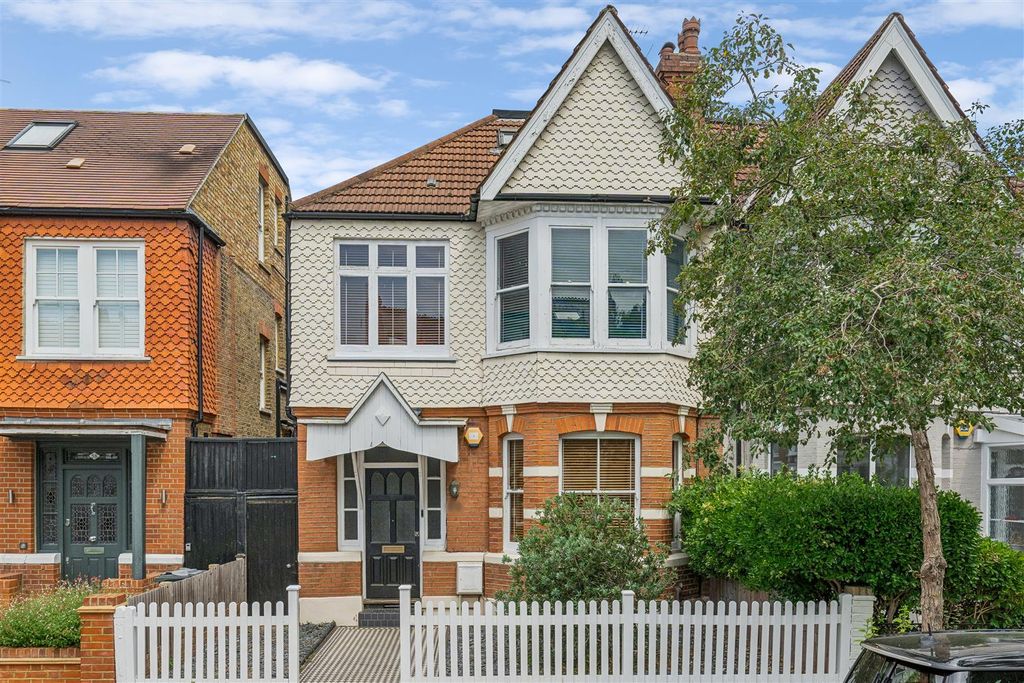 Property photo 1 of 15 Burnaby Gardens, W4 - For Sale