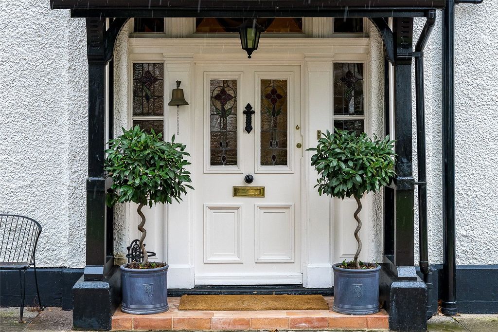 Property photo 2 of 23 Front