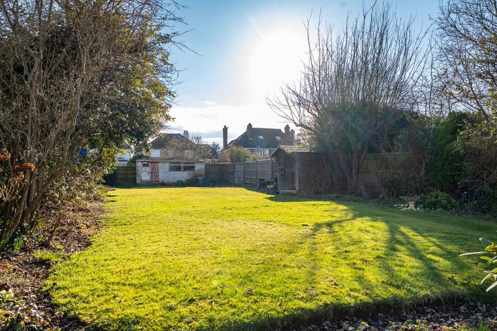 Property photo 2 of 21