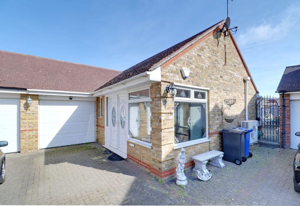 Property photo 1 of 20