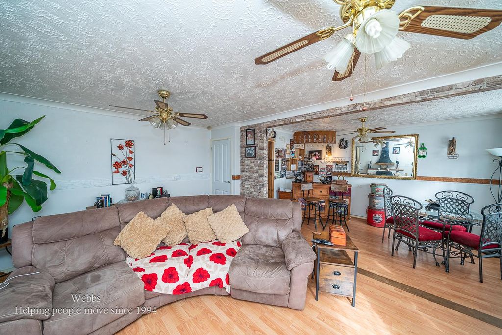 Property photo 2 of 27 Webbs-21.Jpg