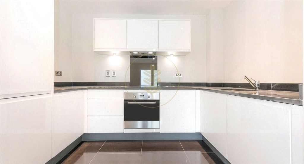 Property photo 2 of 7 Picture No. 23