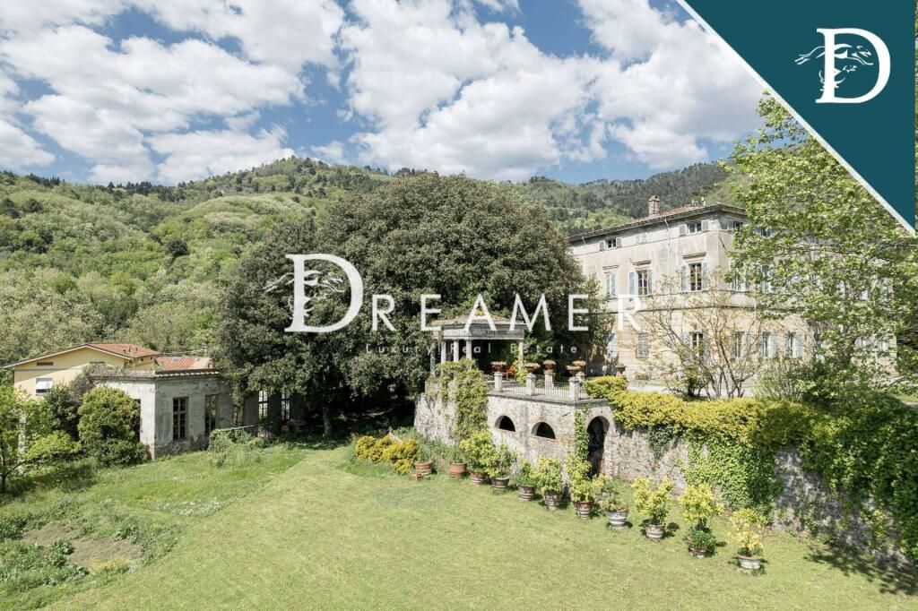 Property photo 2 of 47