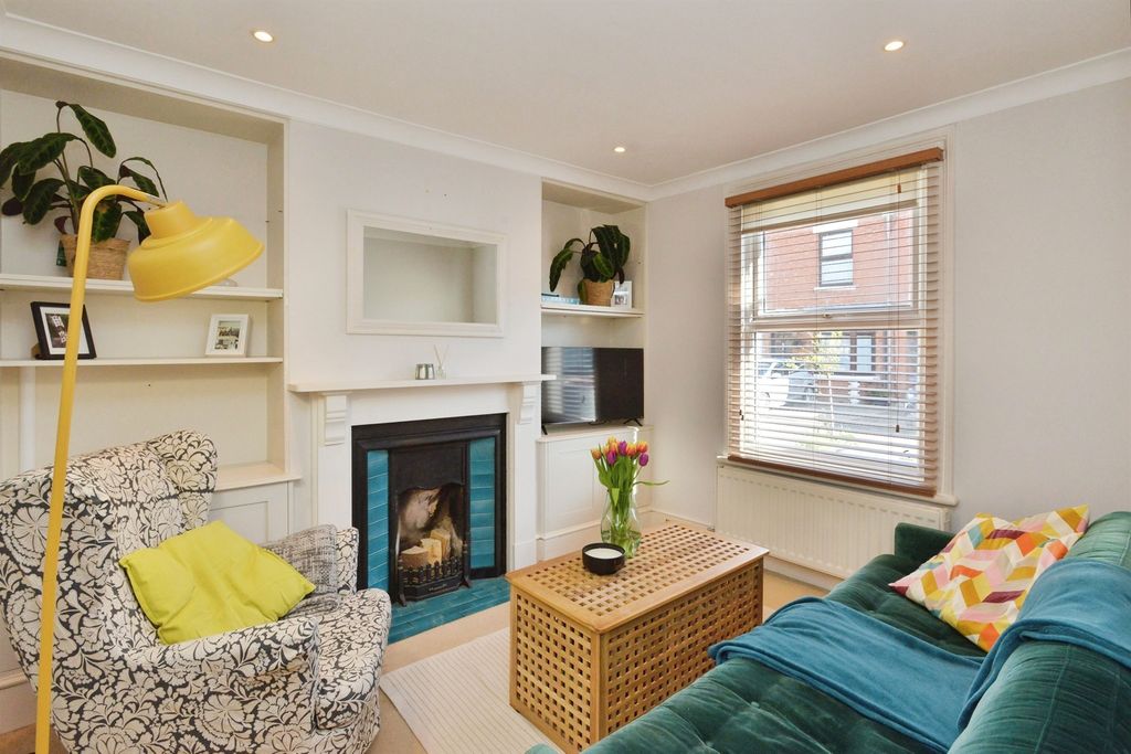 Property photo 3 of 20