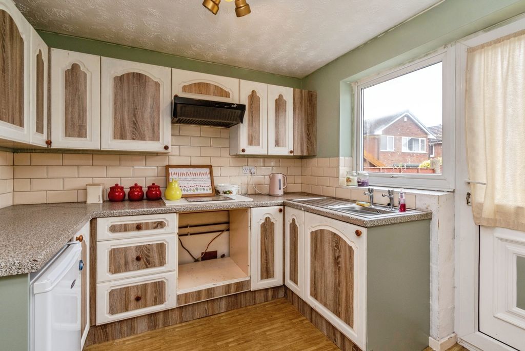 Property photo 3 of 23 Pbox-Img.Jpg