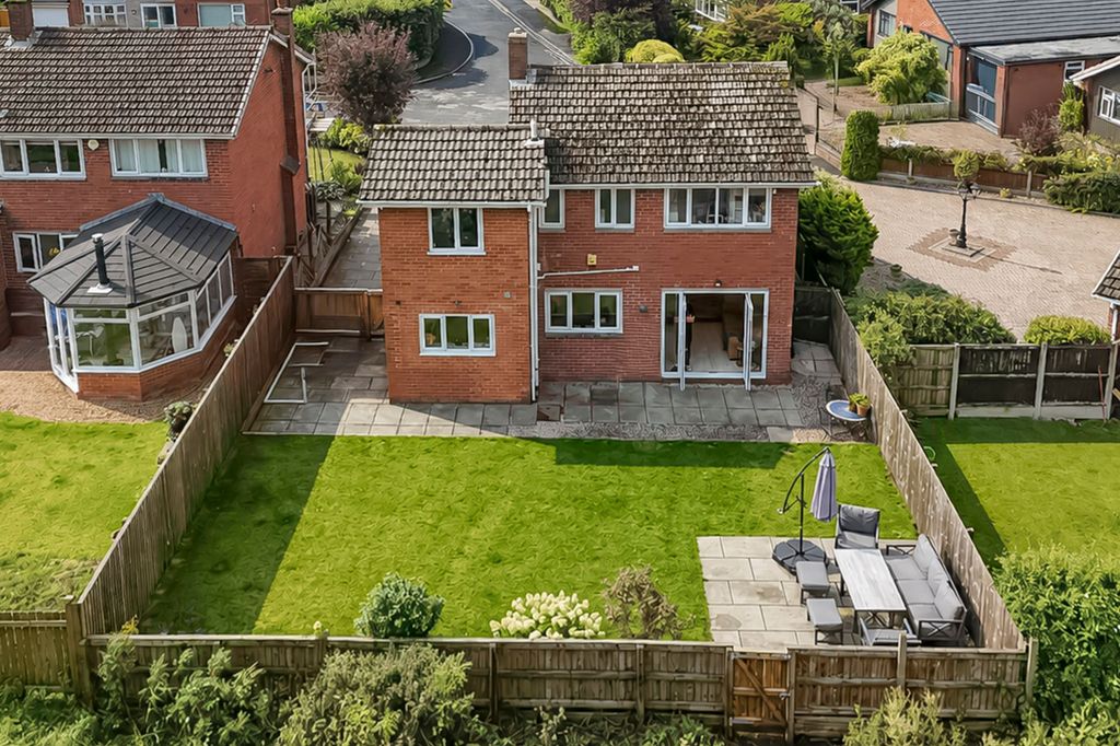 Property photo 2 of 45