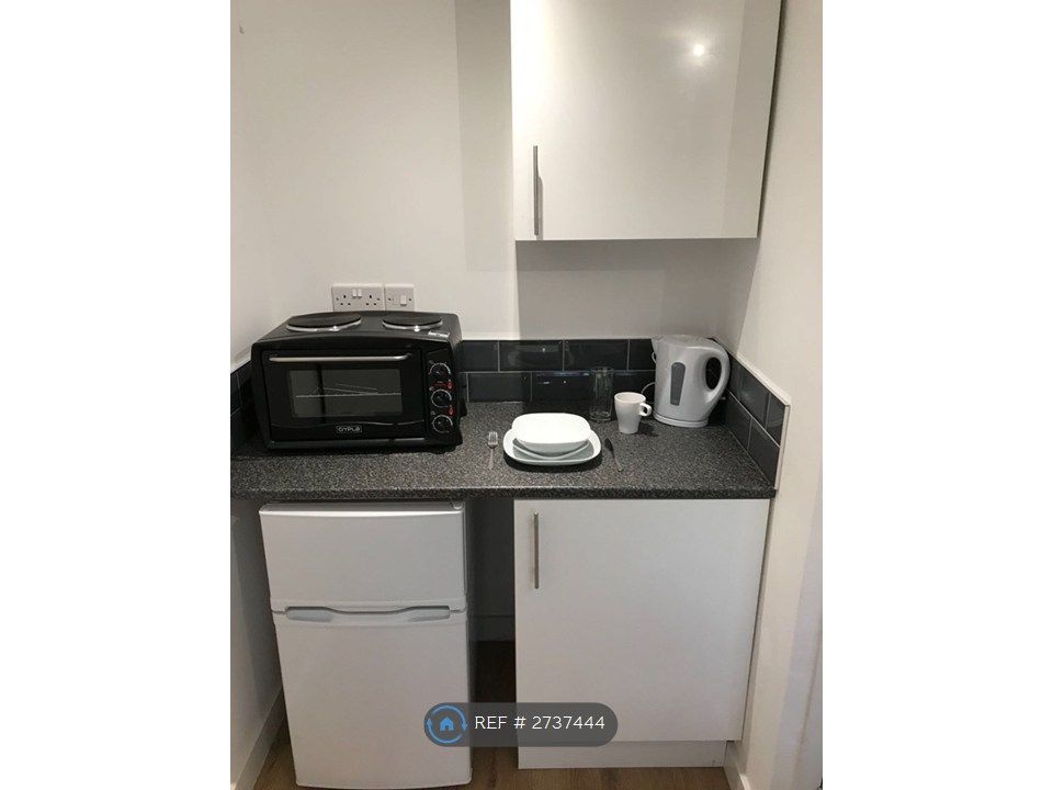 Property photo 2 of 3