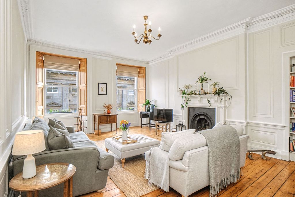 Property photo 2 of 12 4869154