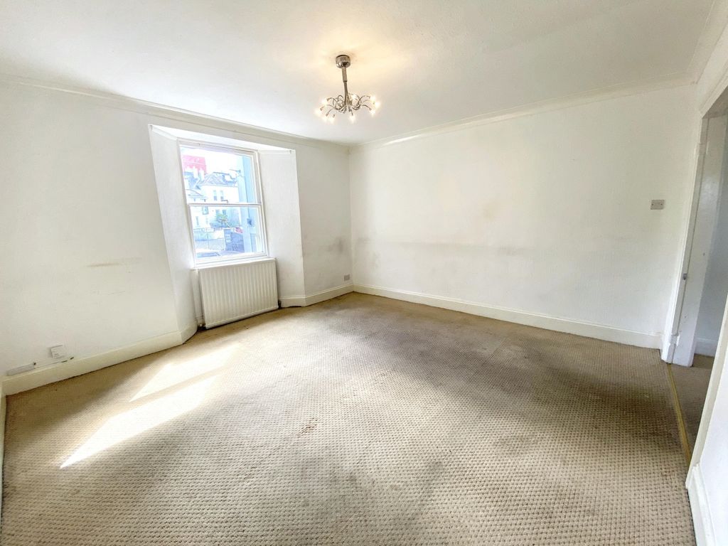 Property photo 3 of 14 Image 2