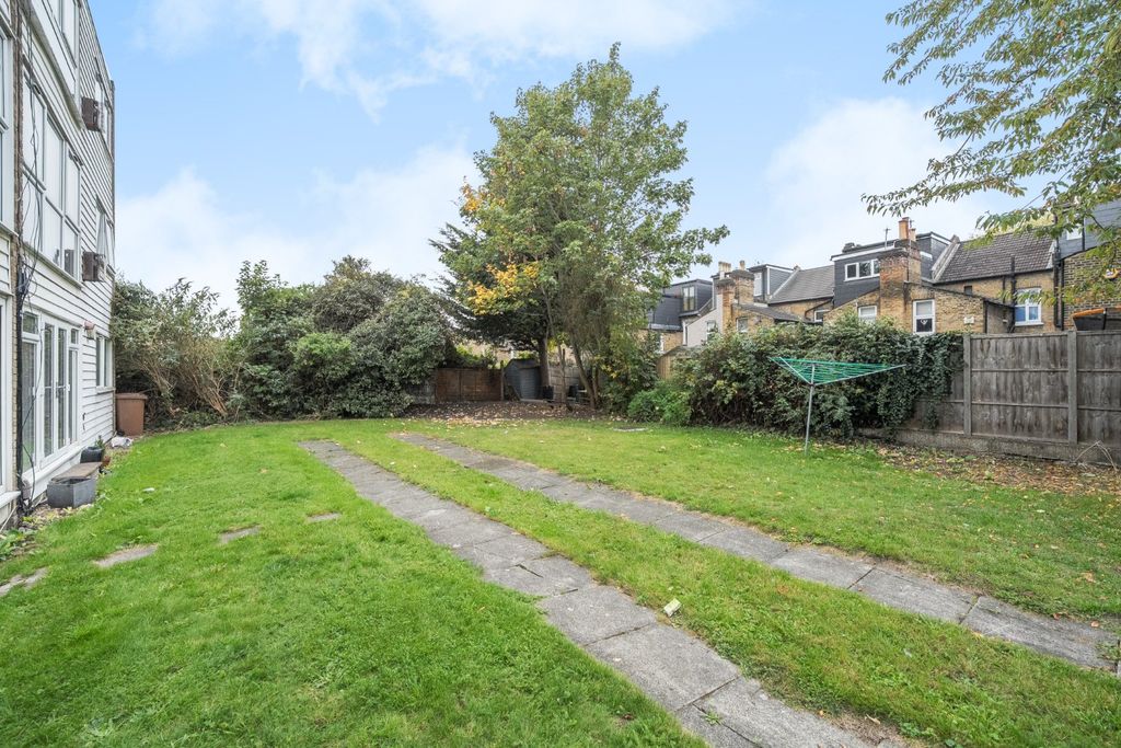 Property photo 3 of 14 Picture No. 28