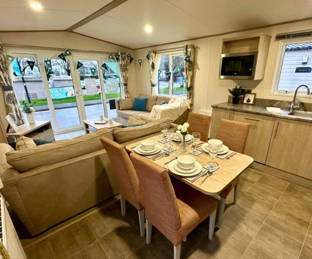 Property photo 2 of 6 Abi Beverley Living 620x515 Fitmaxwzgwmcw4Mdbd