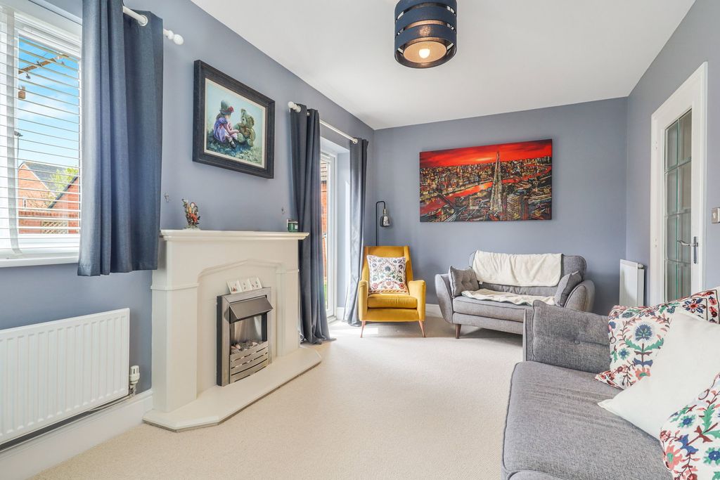 Property photo 3 of 22