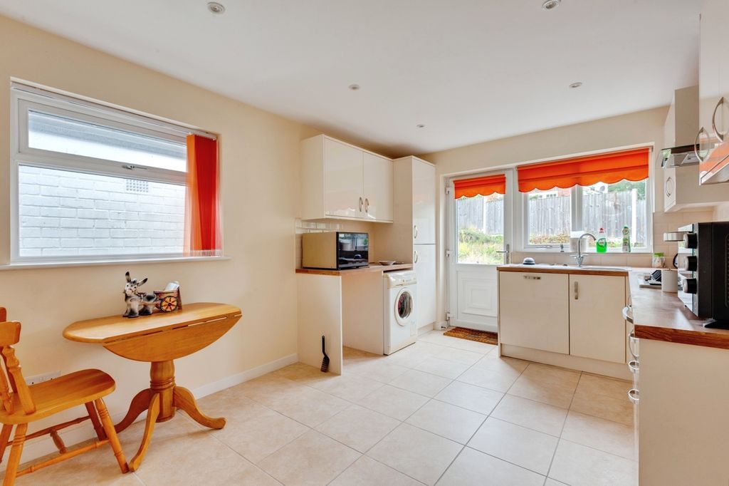 Property photo 3 of 18 Pbox-Img.Jpg