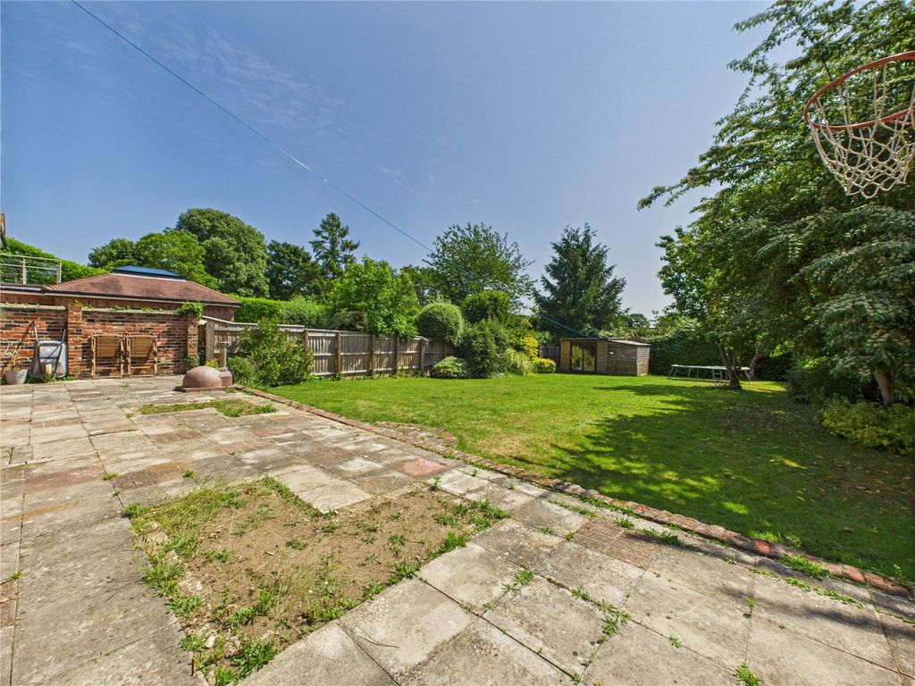 Property photo 2 of 20 Picture No. 25