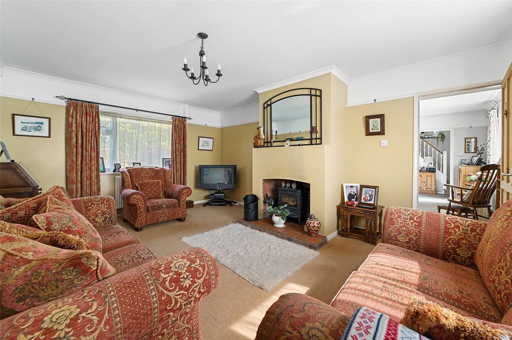 Property photo 3 of 24 Sitting Room