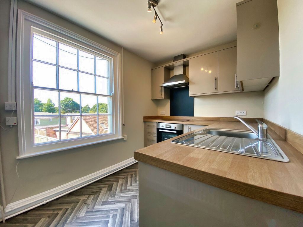 Property photo 2 of 6 Img_157_5_Original.Jpg