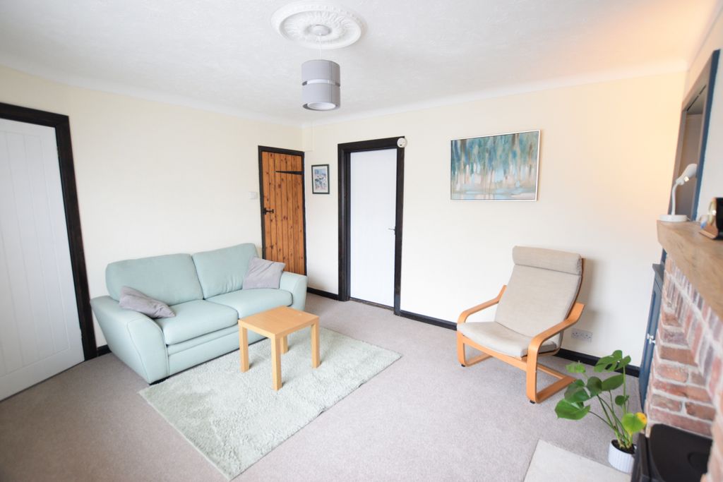 Property photo 3 of 24 Living Room