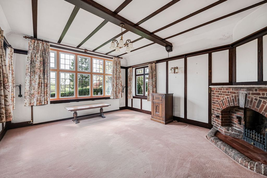 Property photo 3 of 17