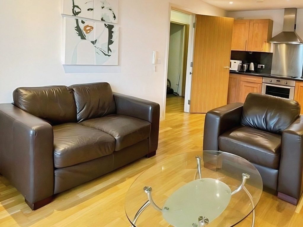 Property photo 2 of 8 Picture No. 10