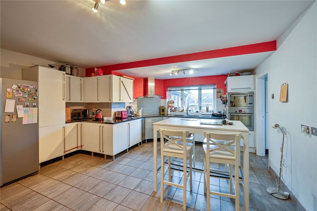 Property photo 3 of 34 Picture No. 07