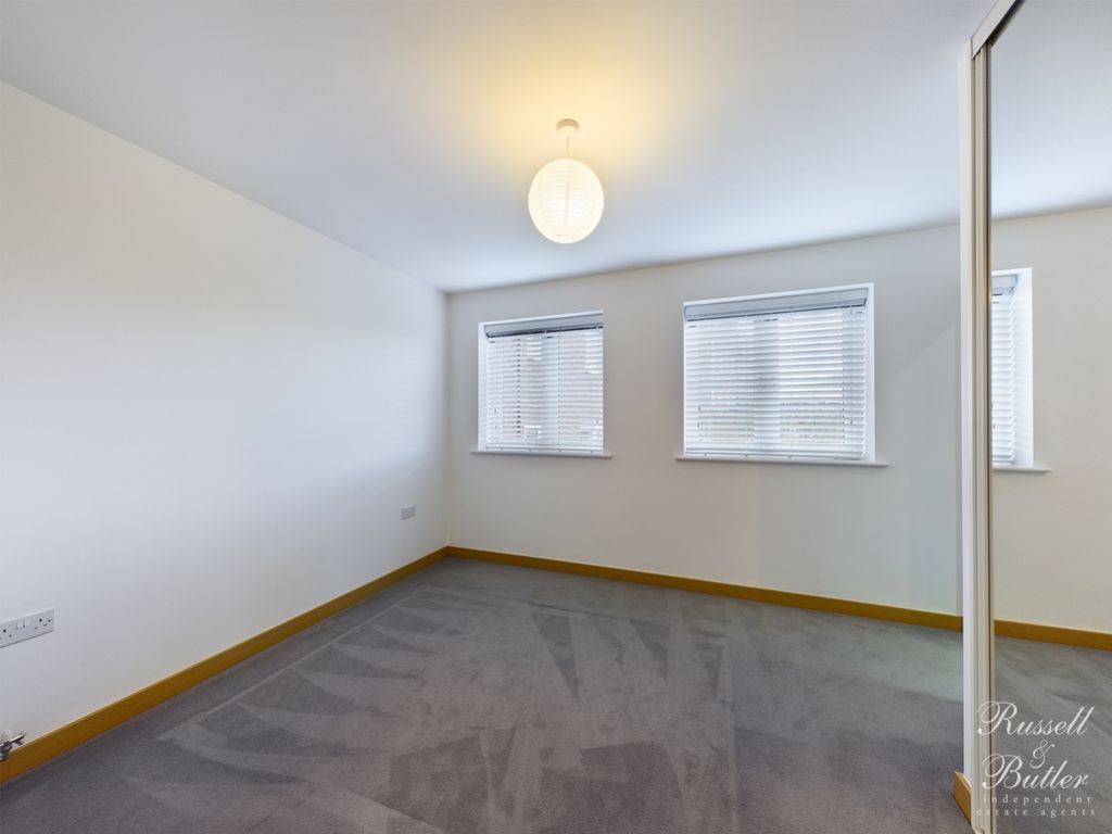 Property photo 3 of 11 Lrg_Cam00829P1-Pr0082-Still06