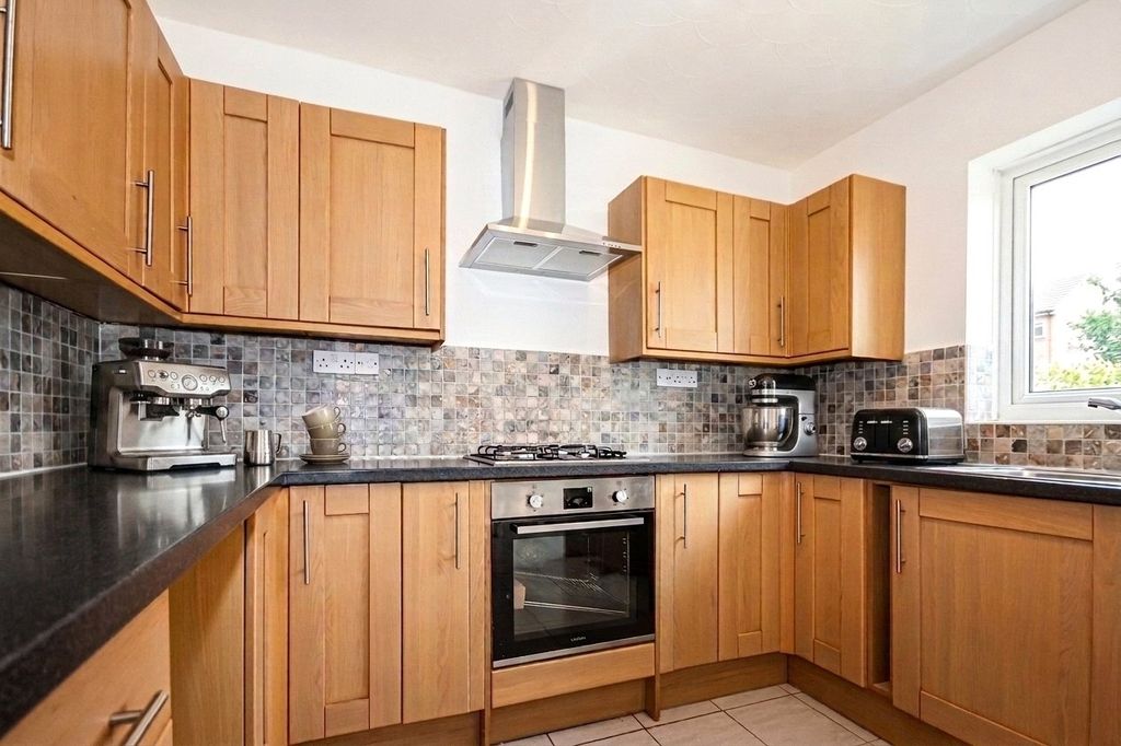 Property photo 3 of 14 Picture No. 21