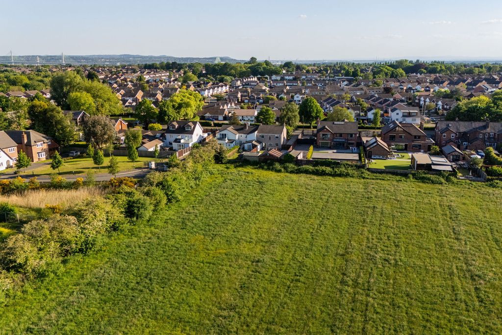 Property photo 3 of 39