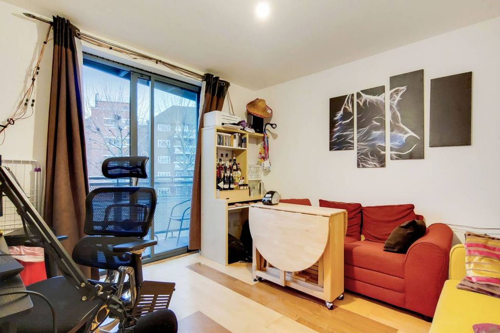 Property photo 2 of 11
