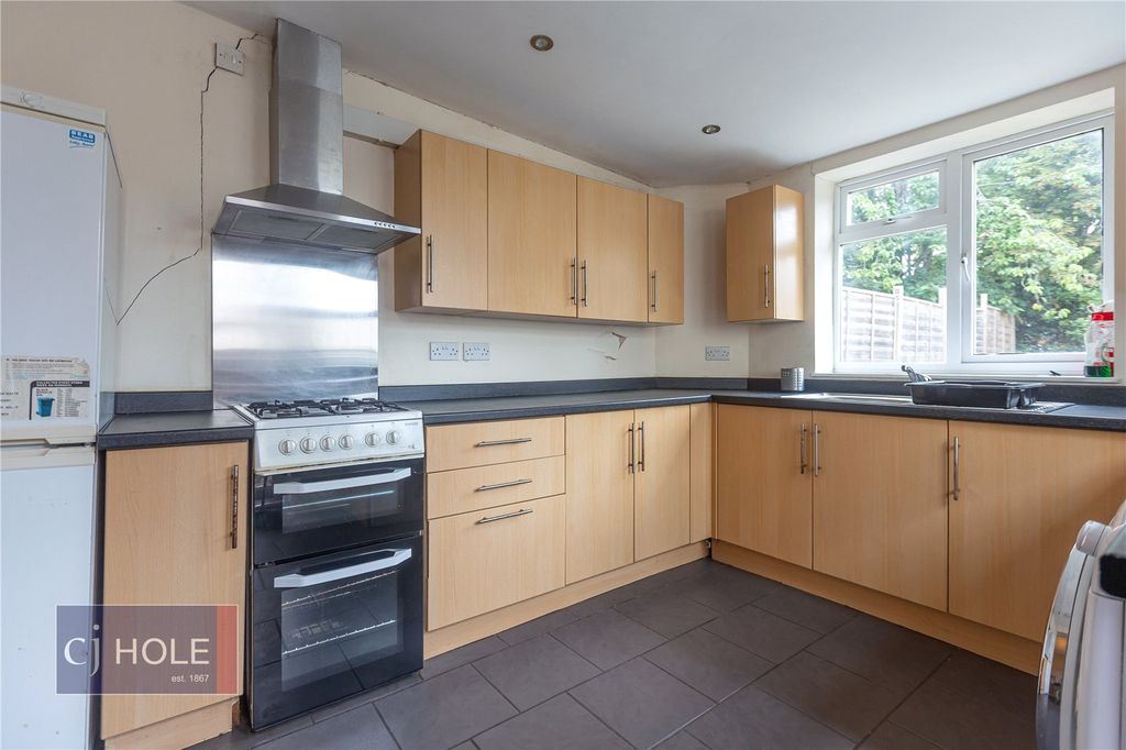 Property photo 3 of 19 Picture No. 25