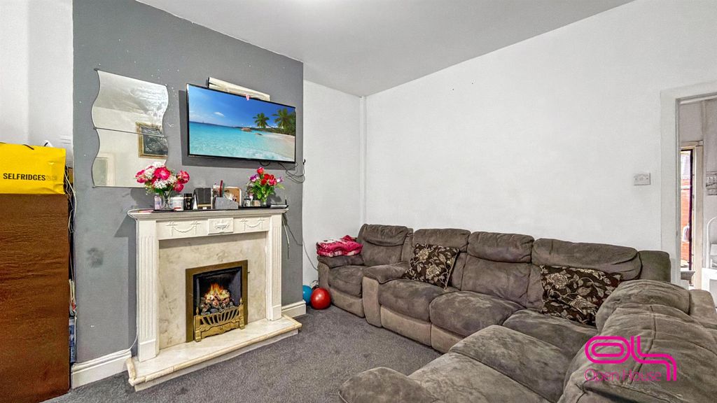 Property photo 2 of 10 7.Png