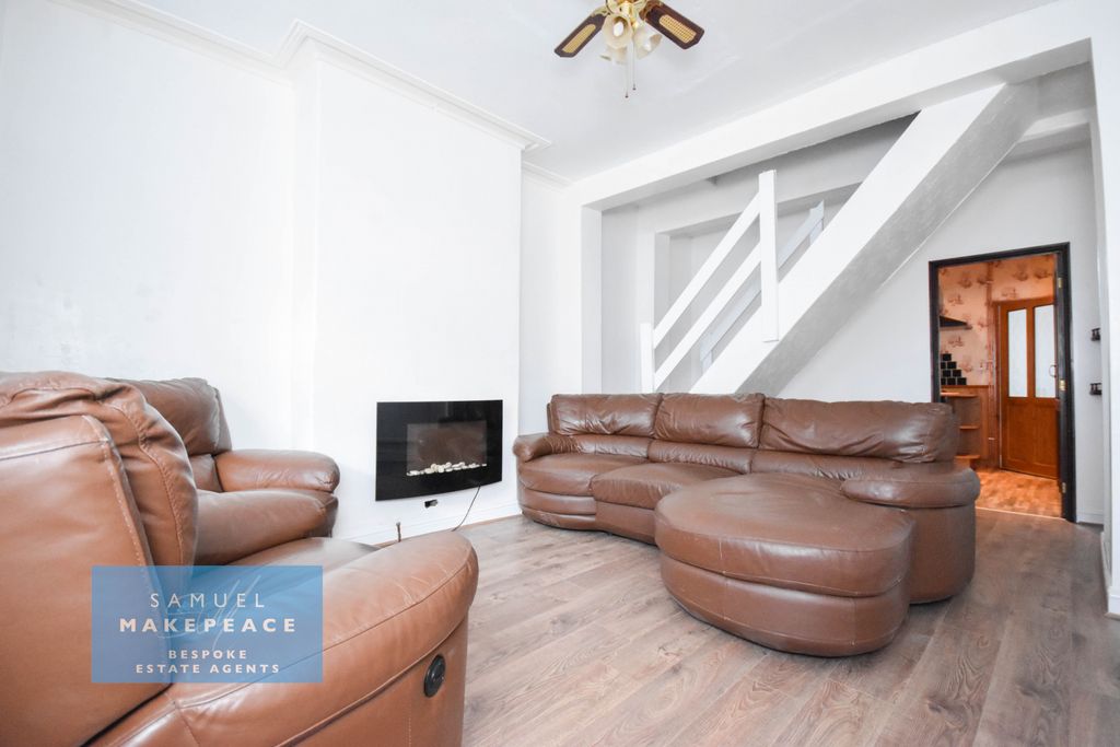Property photo 2 of 12 Gallery