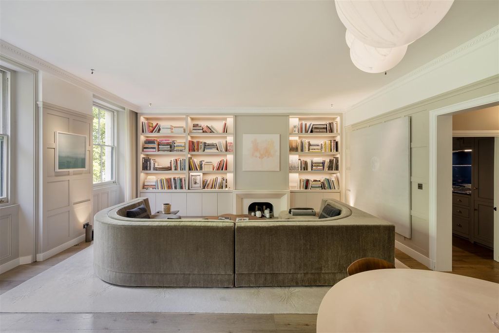 Property photo 2 of 12 Maskells-3, 30 Ennismore Gardens-3.Jpg